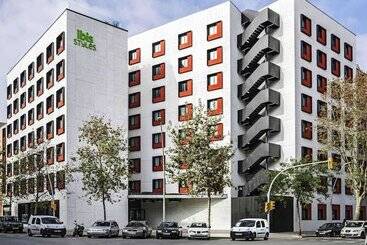 Отель Ibis Styles Barcelona City Bogatell
