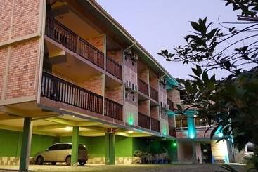 פנסיון Pousada Dona Francisca