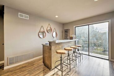 コテージ Bright N Breezy Waterfront Lake Granbury Getaway!