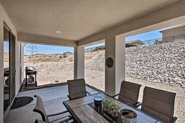 کلبه Luxe Home W/ Ohv Access, 5 Mi To Lake Mohave!