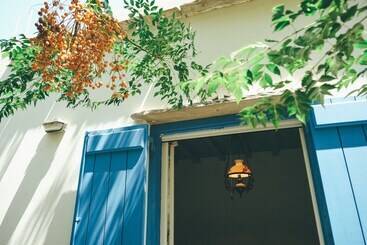 住所  Apartment In The Heart Of Tinos