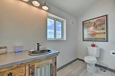 コテージ Unique Cornville Retreat W/ Game Room & Deck!
