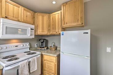 Lake Loon Hillside Cottage W/ Private Deck!