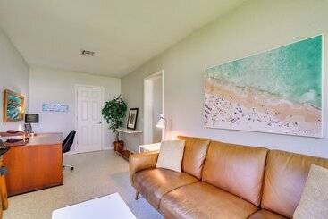 بيت ريفى Luxe Waterfront Oasis W/ Dock   Direct Lake Access