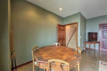 بيت ريفى Spacious Edgerton Home W/ Private Beach & Views!