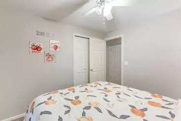 Casa Rural Charming Eugene Home W/ Fire Pit: 8 Mi To Uo!