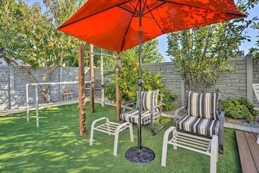 بيت ريفى Charming Laguna Hills Home W/ Private Hot Tub