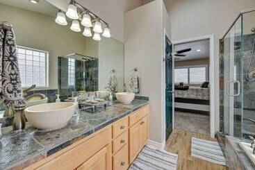 コテージ Family Friendly Flagstaff Home W/ Hot Tub & Games