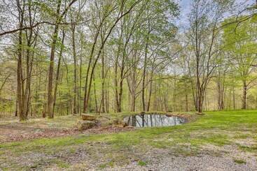 קוטג'' Home Near Hoosier National Forest With Fire Pit!