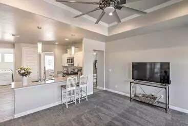 کلبه Idyllic Kingman Retreat With Yard   Near Hiking