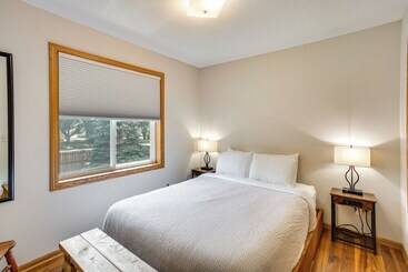 Kır Evi Sporty Blaine Home W/ Games ~ 2 Mi To Super Rink!