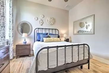 コテージ Upscale Austin Area Escape: Families Welcome!