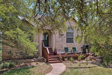 بيت ريفى Austin Home W/ 2 Furnished Decks & Lake Views