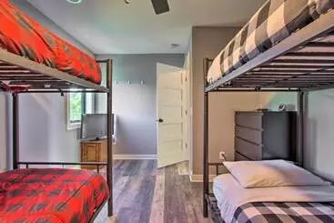 コテージ Modern Beachfront Oasis In Stockholm W/ Dock!