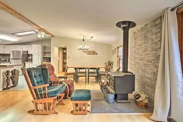 コテージ Port Jervis Home ~ 8 Acres W/ Mountain View!