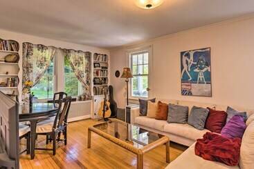 קוטג'' Historic North Fork Farmhouse Near Wineries!