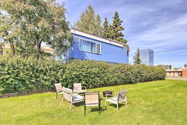 Vidéki Ház Pet Friendly Anchorage Gem: Walkable Location