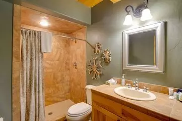 Mökkimajoitus Rustic Cabin W/ Hot Tub & Deck In Breckenridge