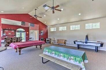 茅舍 Weaverville Family Home: Mtn Views & Fire Pit