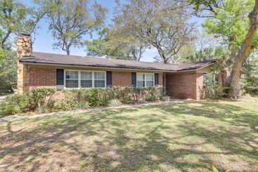 Hus på landet Beach Retreat In Jacksonville: Pet/family Friendly