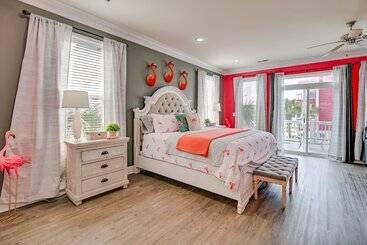 Сельский дом Luxury Home W/ Ocean View, Private Pool, & Hot Tub