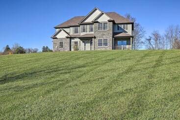 Vidéki Ház New Paltz Home W/ Fire Pit + Gas Fireplace!