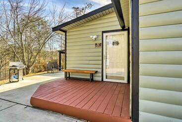 کلبه Pigeon Forge Cabin W/ Private Hot Tub & Gas Grill