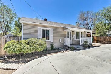 Gîte Rural Reno Home W/ Deck: 1 Mi To Riverwalk District!