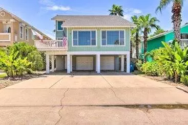 コテージ South Padre Home W/ Pool & Hot Tub: Walk To Beach!
