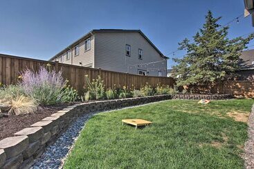 کلبه Bend Home W/ Patio + Fire Pits < 3 Mi To Dtwn
