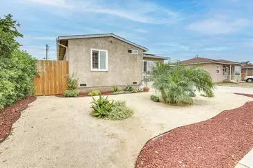 کلبه Breeze By The Marina  Chula Vista Getaway!