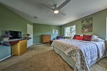 Dom wiejski Canyon Lake Home W/ Yard   1/2 Mi To Boat Launch!