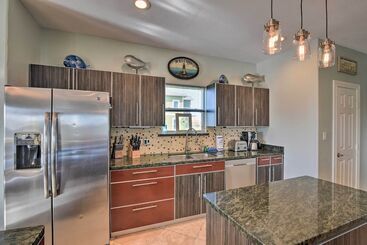 Сельский дом Galveston Resort House Dazzling Bay Vistas!