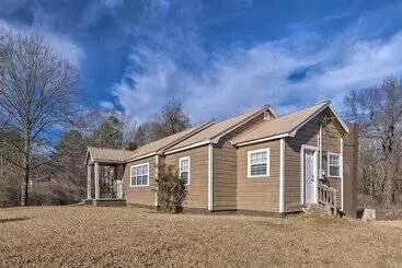 Mökkimajoitus Charming Oxford Home ~ 7 Mi To Ole Miss!