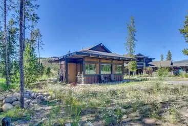 コテージ Cozy Fraser Cabin W/ Views & Moose Sightings!