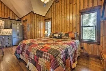 Cozy Ruidoso Cottage W/ Deck 10 Min To Village!
