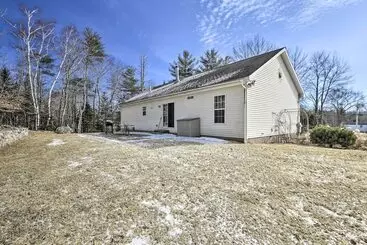 Mökkimajoitus Idyllic Washington Retreat W/ Fire Pit & Yard