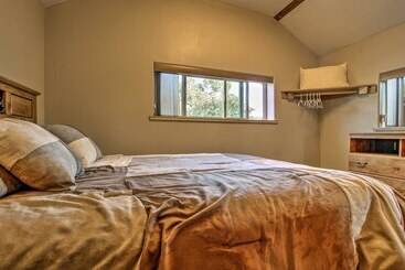 بيت ريفى Pet Friendly Augusta Cabin Walk To Main Street!