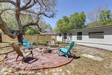 Landhus Pet Friendly Largo Escape W/ Fire Pit!
