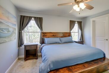 بيت ريفى Stunning Wells Home W/ Fire Pit & Porch!