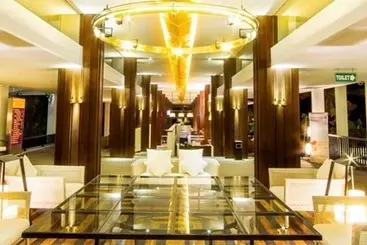 Estrella Hotel & Conference