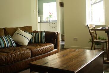 بنسيون Mousetrap