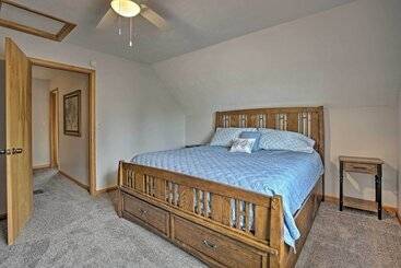 별장 Cedar Home W/ Fire Pit & Grill ~3 Mi To Lakes