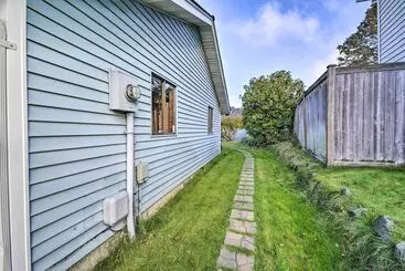コテージ Dog Friendly Lakewood Apartment W/ Private Hot Tub