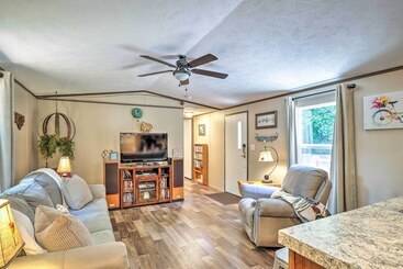 별장 On Lake Time  Lake Chatuge Hideaway W/ Deck!