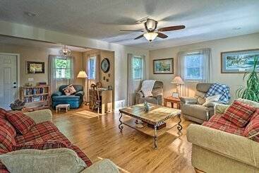 بيت ريفى Riverside Hide A Way  W/ Patio, Bbq, Fishing Pier