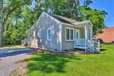 Cozy Pantego Cottage ~ 5 Miles To Belhaven!