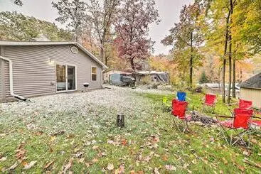 コテージ Dog Friendly Harrison Retreat W/ Grill & Fire Pit!