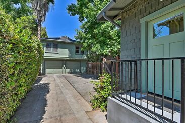 Mökkimajoitus Inviting Bungalow W/ Deck, Close To Dtwn La!