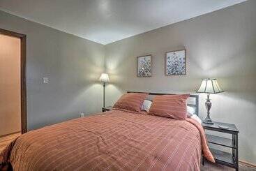 بيت ريفى Shell Knob Home W/ Fire Pit, Near Table Rock Lake!